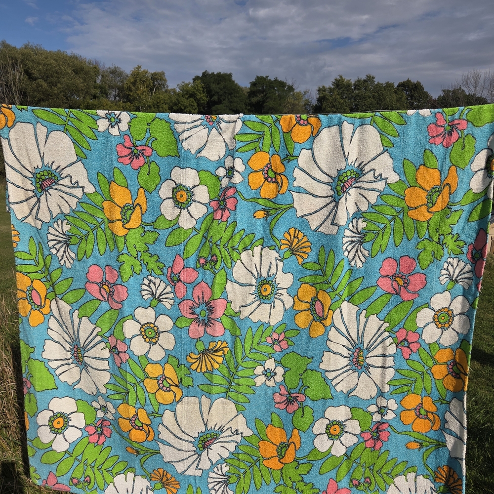 Vintage Seventies Mod Floral Curtain/Cloth